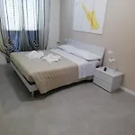 A Casa Di Cinzia Homestay *