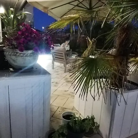 Δωμάτια σε οικογενειακή κατοικία A Casa Di Cinzia *