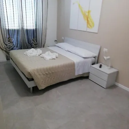A Casa Di Cinzia ホームステイ *