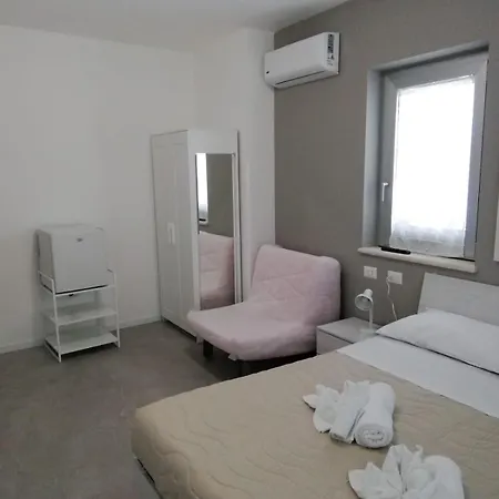 ホームステイ A Casa Di Cinzia *